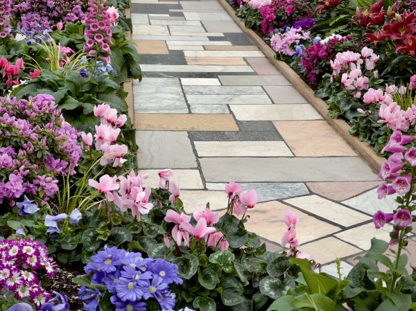 Garden Path Installation in Goodyear