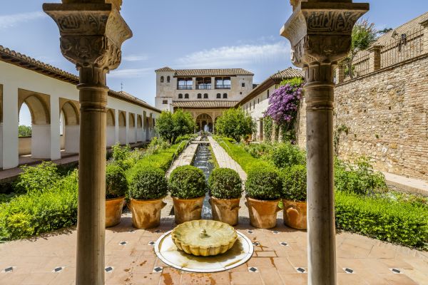 Courtyard Construction Service in Goodyear